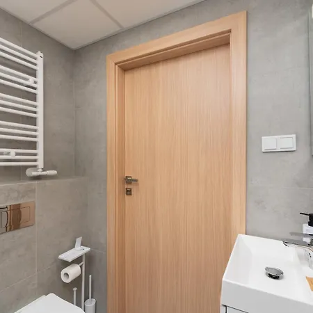 Glowny Cozy By Bookinghost Appartement